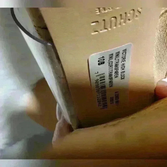 HOST PICK ! NEW!  💜💕💖SCHUTZ  Cork  & Vinyl Sandal - Picture 7 of 7